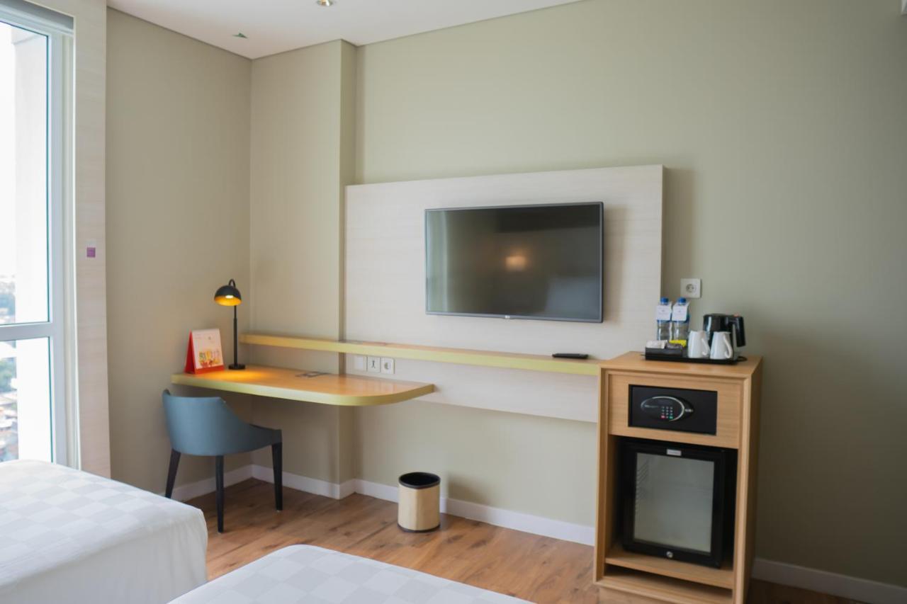 Swiss-Belinn Saripetojo Solo Exteriör bild