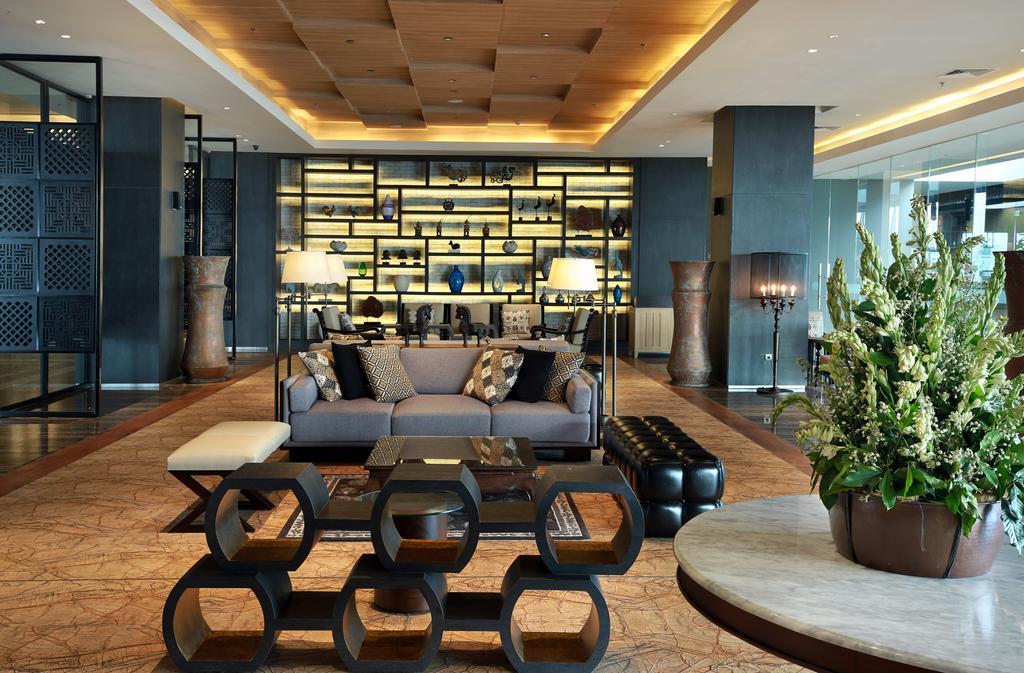 Swiss-Belinn Saripetojo Solo Exteriör bild